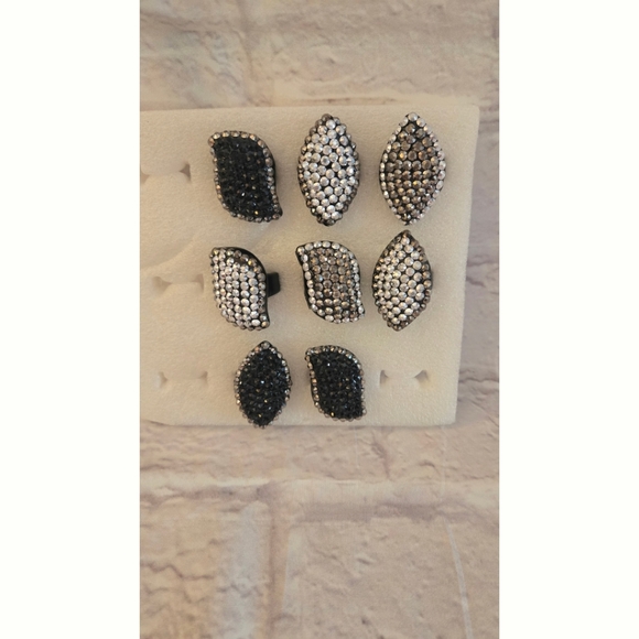 Costume Jewlery Rhinestone Rings - Picture 3 of 6